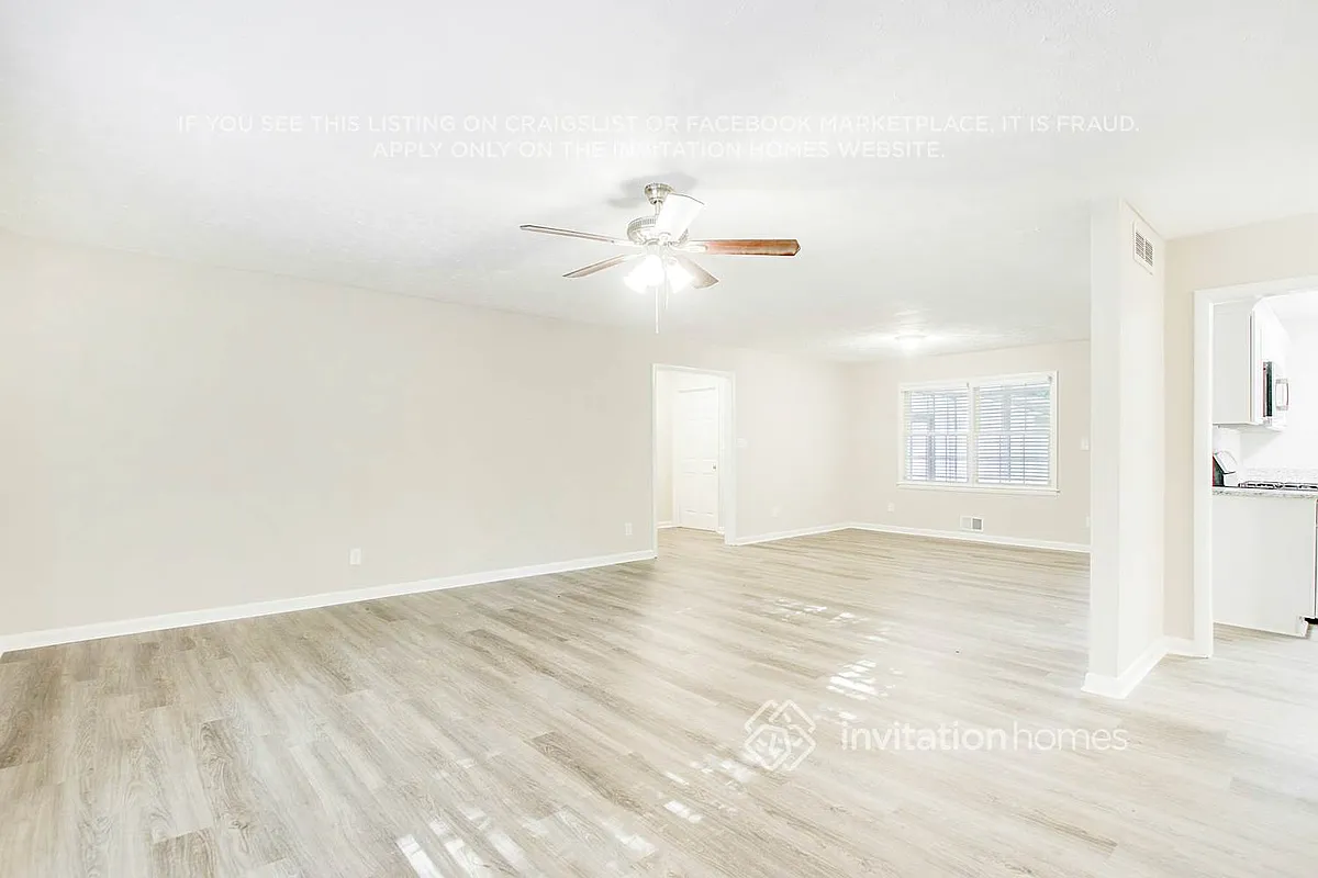 Building Photo - 5447 Blackhawk Dr