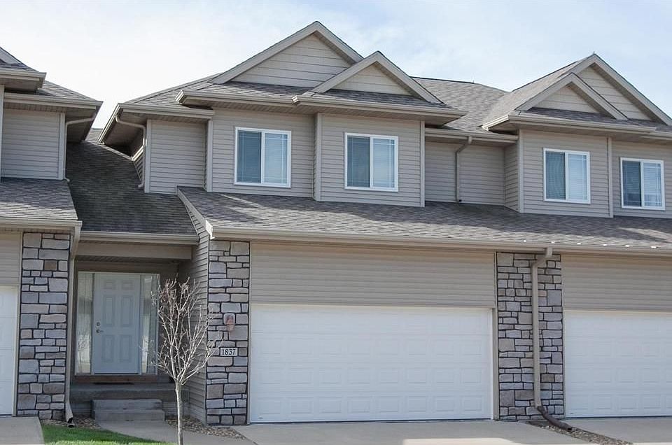 1st image of 1837 Goose Lake Cir