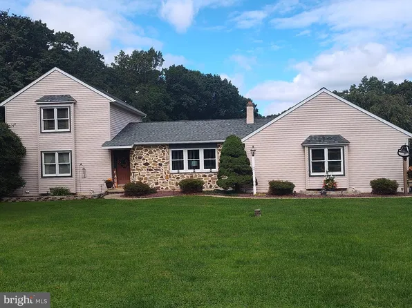101 Sues Way, Honey Brook, PA 19344