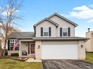 235 Malibu Dr, Romeoville, IL 60446