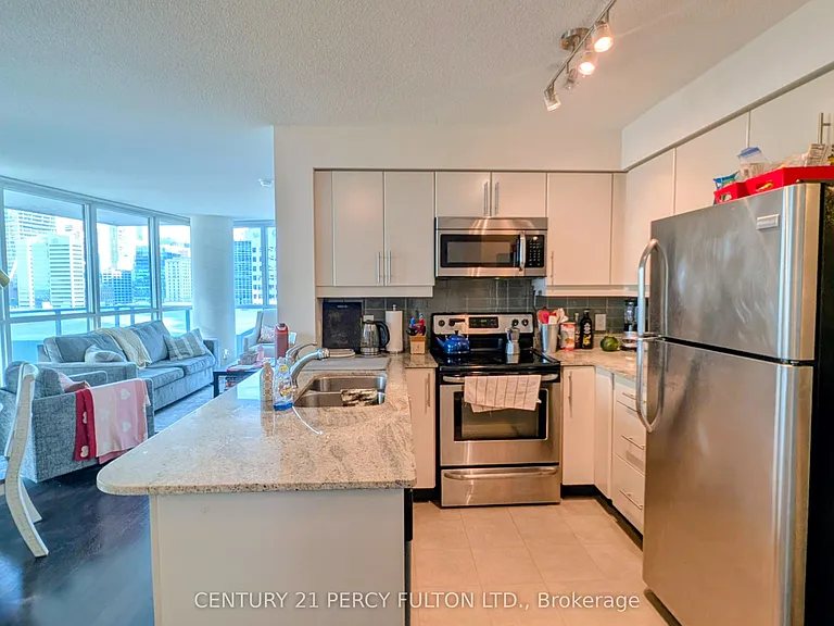 33 Bay St #1303 — Photo 3