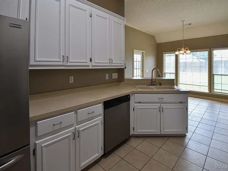 1691 Rambling Brook Ln — Photo 22