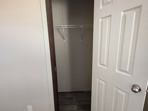4th image of 13 W Ashwood Dr