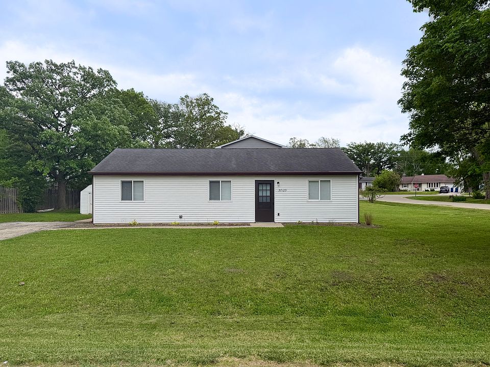 1st image of 37125 N Summerfield Dr