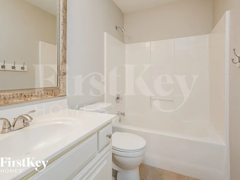 10901 Braemoor Dr — Photo 14