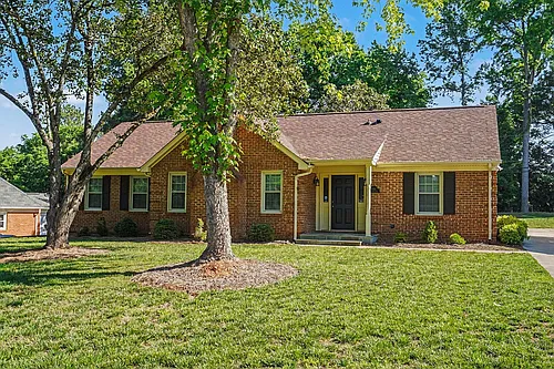 9013 Raintree Ln Photo 1