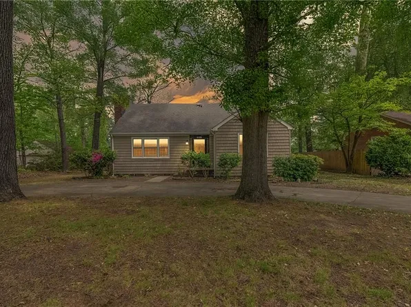 2125 Battery Park Rd, Chesapeake, VA 23323