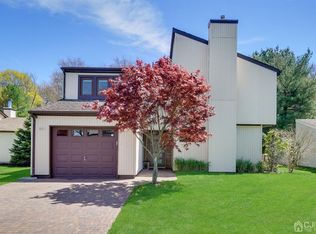 160 Community Cir, Old Bridge, NJ 08857