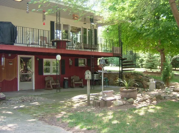24549 Findley Rd, Sturgis, MI 49091
