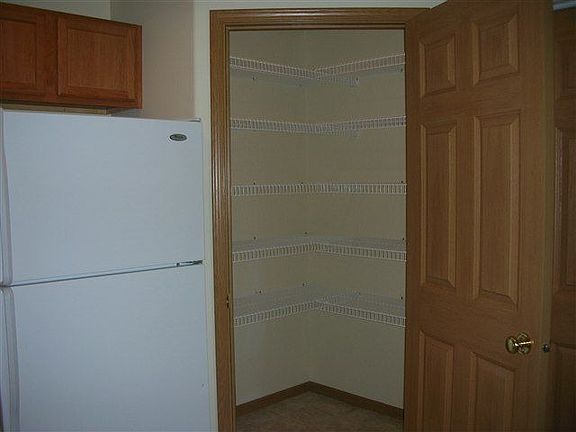 4th image of 91 N Shore Dr APT 10