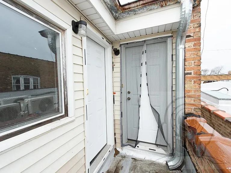 5222 W Belmont Ave #2F — Photo 20