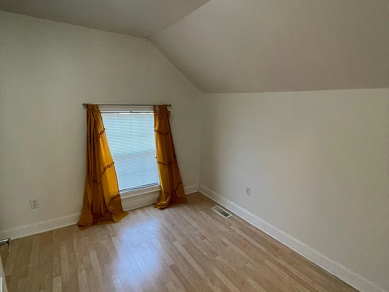 728 Rose St — Photo 12