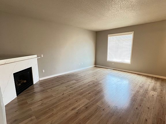 4th image of 431 Twin Flower Dr S