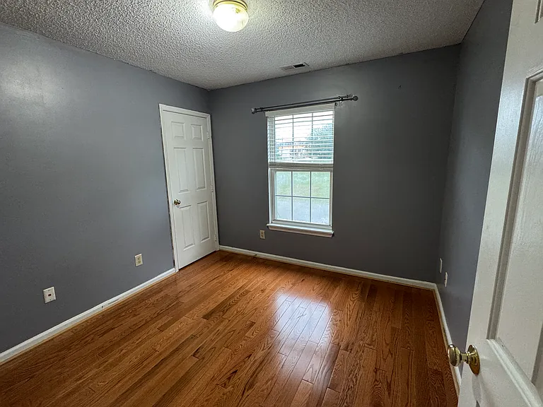 5400 Dorcas St — Photo 20