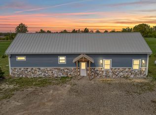 8210 Burt Rd, Pittsford, MI 49271