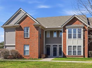 51829 Lionel Ln, Chesterfield, MI