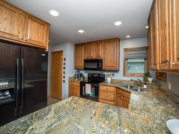 4th image of 3200 Chaplin Drive Ct