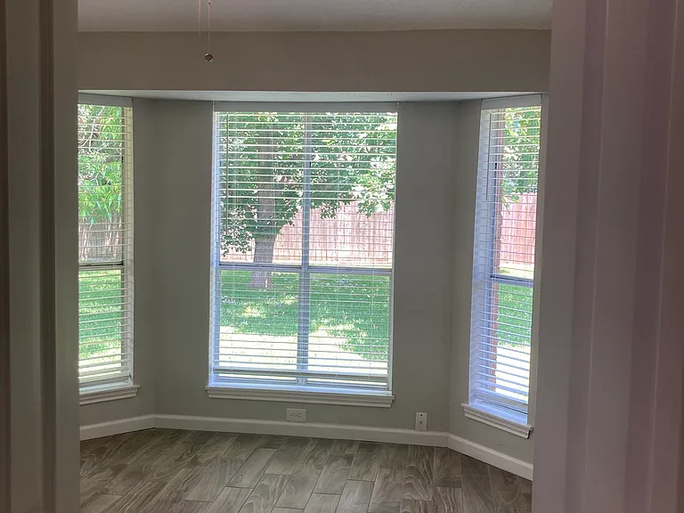 2540 Knoxville Dr — Photo 15