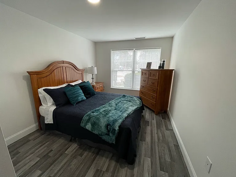 Hollis Commons — Photo 10
