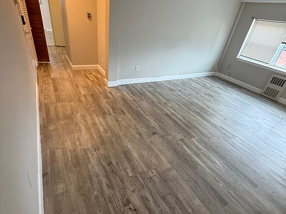 4th image of 50 Gillett St #D1