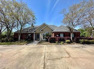 4513 Country Club Ln, Lake Charles, LA 70605