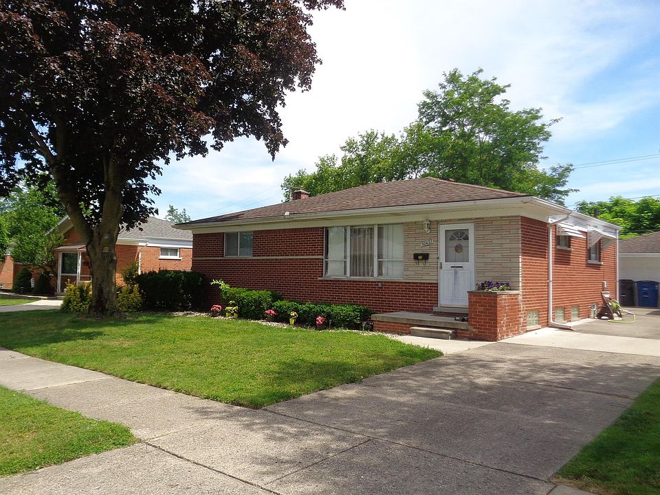 1st image of 30427 Ledgecliff Ave