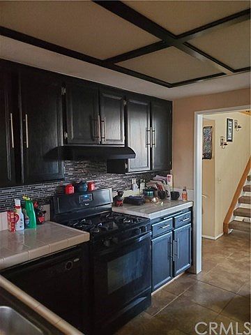 2nd image of 1071 Gloria Dr