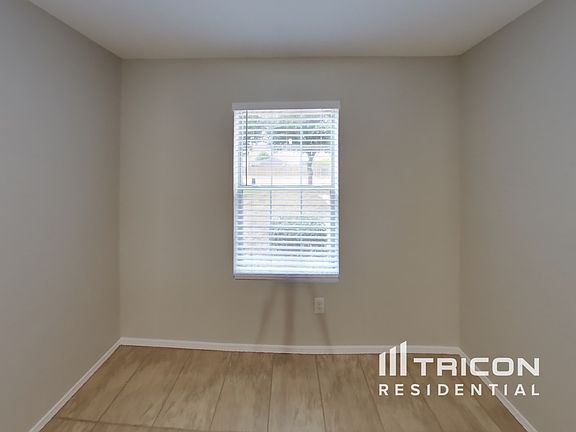 5th image of 1408 Royal Meadows Trl