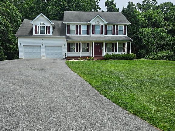 3rd image of 5320 Majesty Ln