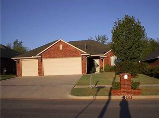 929 Ethan Ln, Yukon, OK 73099