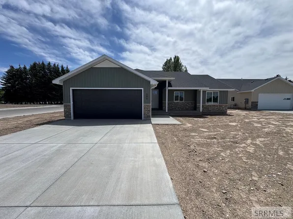 388 Wind River Dr, Shelley, ID 83274