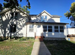 505 N Main St, Lake Mills, WI 53551