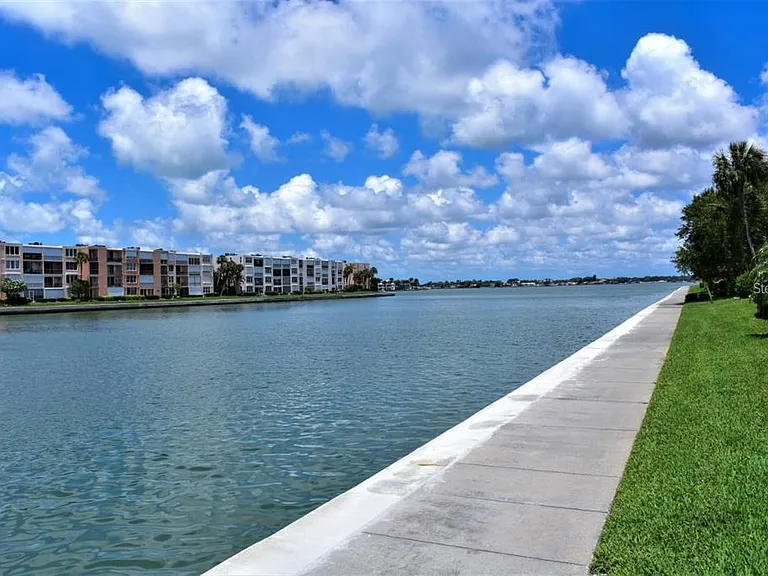 7420 Bay Island Dr S #176 — Photo 3