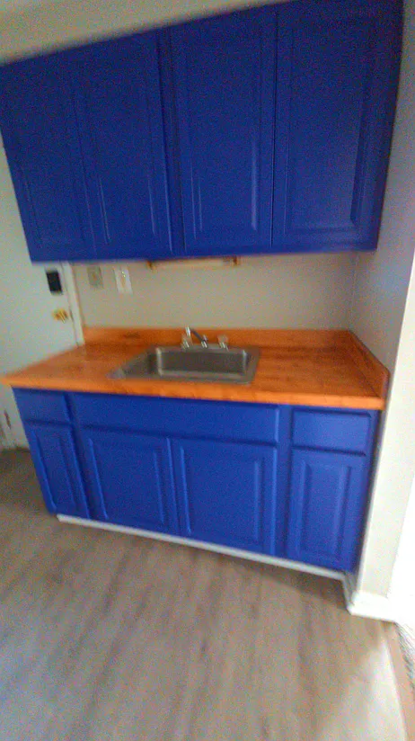 Bright 1-Bed Gem in Cincinnati Updated, Spacious, and a Fantastic Value — Photo 3