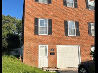 11023 Greiner Rd, Philadelphia, PA 19116