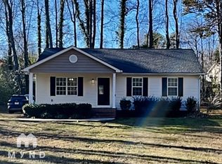 401 Touch Me Not Ln, Charlotte, NC 28216