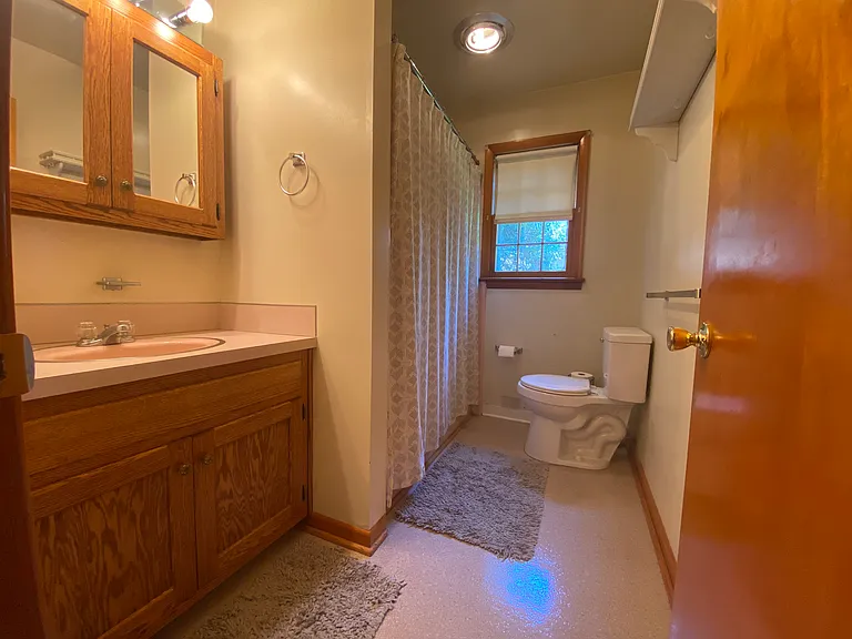 1006 Young Pl — Photo 7