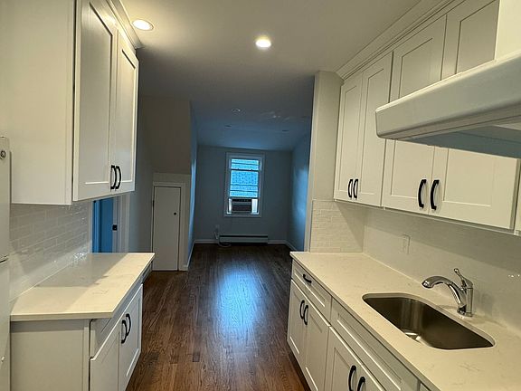 2nd image of 22 Bonta St Floor 2