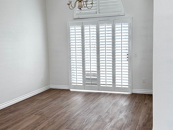 4th image of 2466 Norte Vista Dr