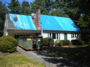 24 Pollard Rd, Plaistow, NH 03865