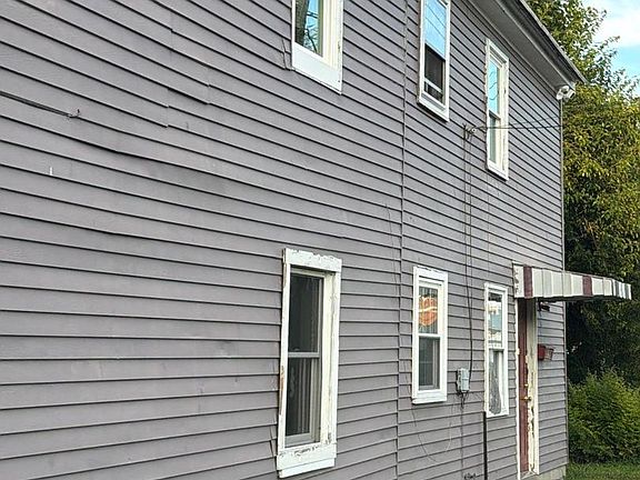 4th image of 526 Pine St
