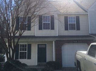 8124 Christmas Ct, Charlotte, NC 28216