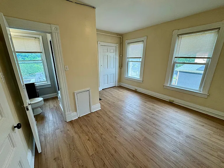 4451 Highridge Street — Photo 14