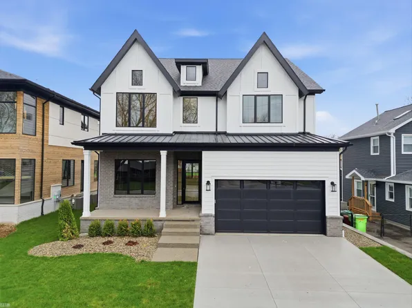 41225 Belvidere St, Harrison Township, MI 48045
