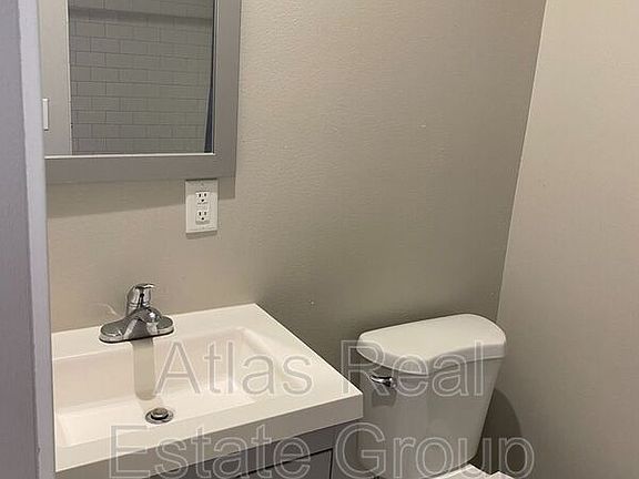 2nd image of 1729 N Pennsylvania St #202