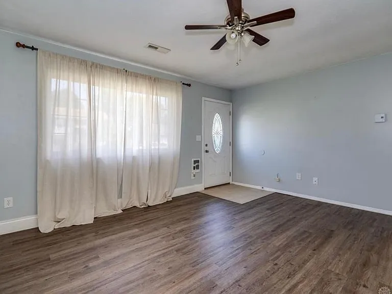 2401 Mississippi Dr — Photo 12