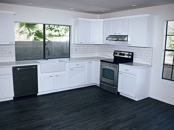 4th image of 2413 W Kiowa Cir