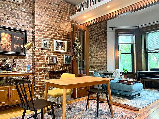 2nd image of 668 Park Pl #3A