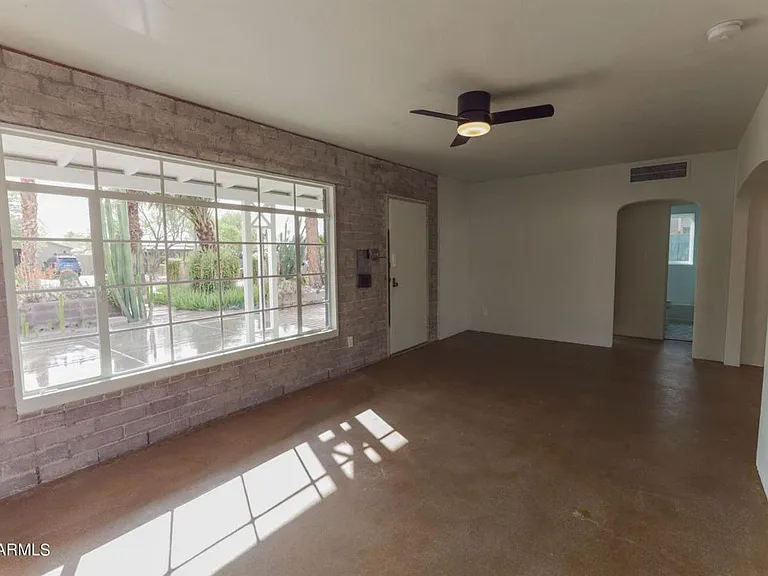 1414 E Palm Ln — Photo 7