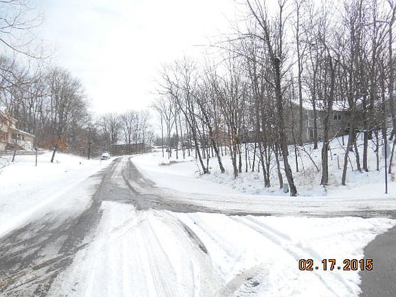 2nd image of 1202 Lucerne Ln